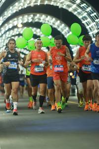 BIB: 43138, 412
                            <button type="button" onclick="openModal(20402317)" class="btn btn-primary btn-sm float-right btn-popup" data-toggle="modal" data-target=".modal-high-quality">
                        <i class="fas fa-shopping-cart"></i> Add to Cart
                    </button>
                                            <button type="button" onclick="isThisMe(20402317, true)" class="btn btn-success btn-sm float-right btn-popup btn-isme hidden" data-toggle="tooltip" data-placement="bottom" title="นี่คือรูปของคุณใช่ไหม คลิกที่นี่เพื่อเอาเข้าอัลบั้ม">
                        <i class="fas fa-plus"></i> Add to album
                    </button>
                    <button type="button" onclick="isThisMe(20402317, false)" class="btn btn-warning btn-sm float-right btn-popup btn-isnotme hidden">
                        <i class="fas fa-ban"></i> Remove from album
                    </button>